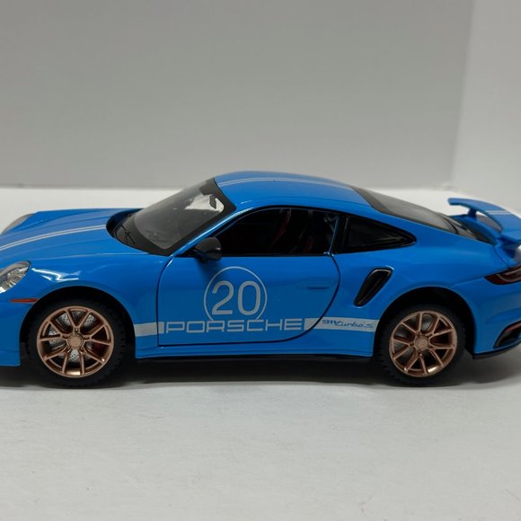 1:24 2020 Porsche 911 Turbo S Diecast With Headlight & Tailight LEDS Blue - Picture 6 of 10